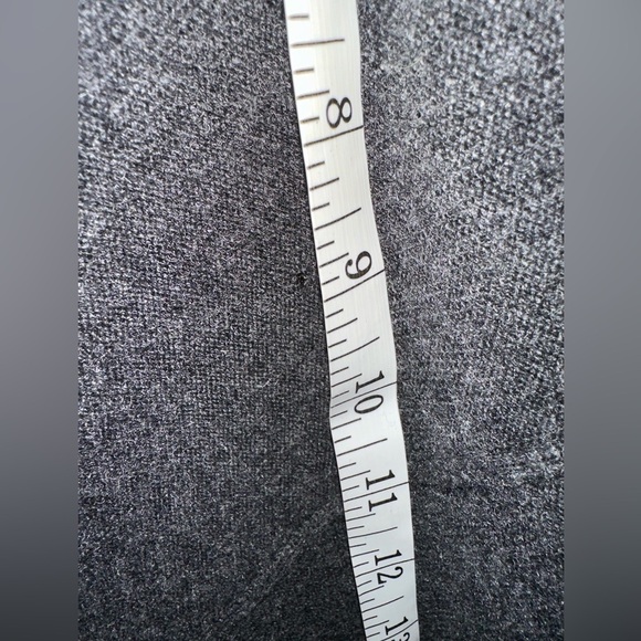 Magaschoni Cashmere Grey Open Sweater Ruffle Trim **Flaw Small Holes size L - Picture 11 of 11